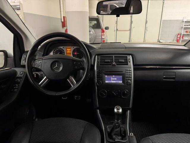 MERCEDES-BENZ B 180 CDI Premium