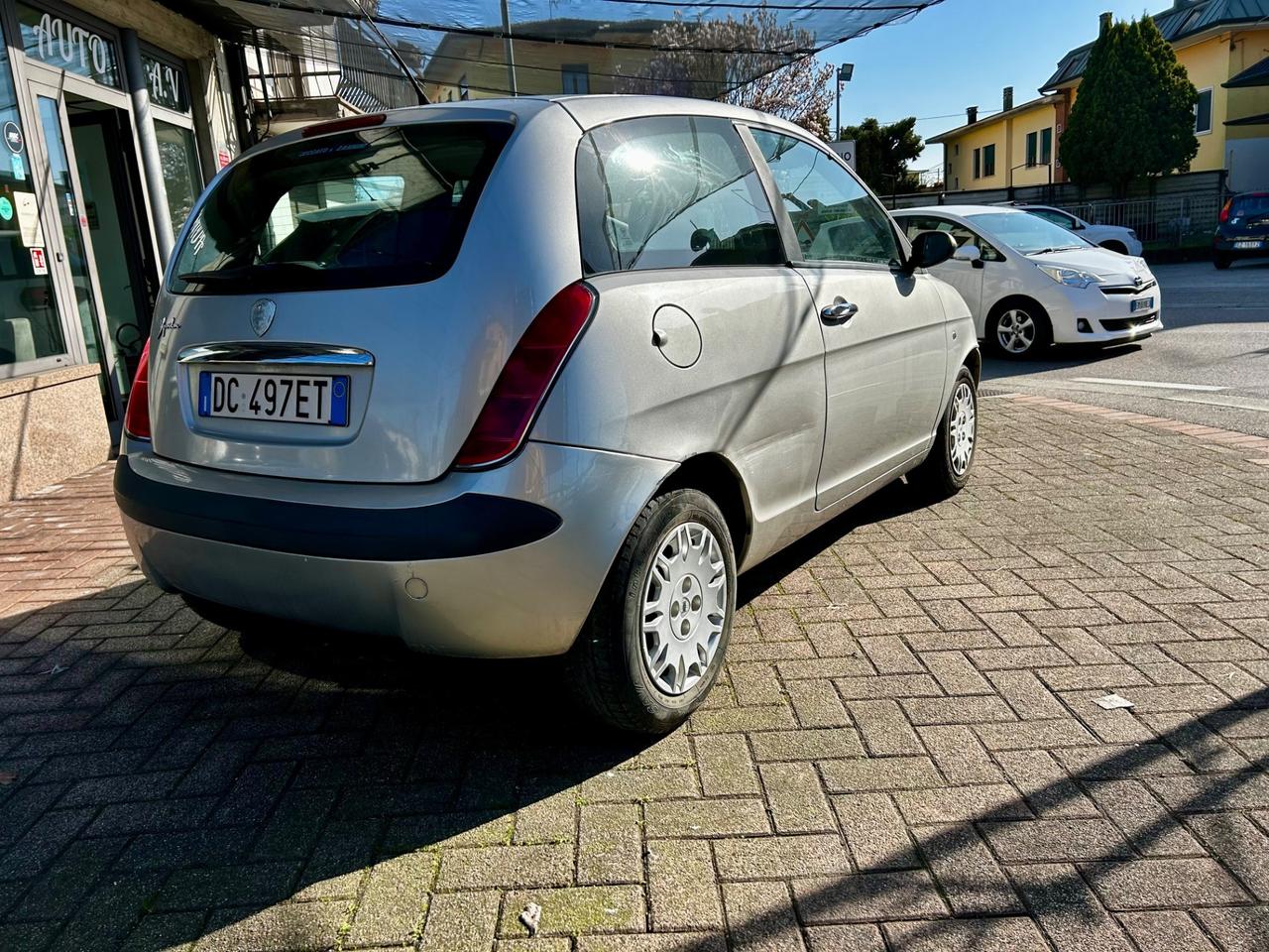 Lancia Ypsilon 1.2 Benzina