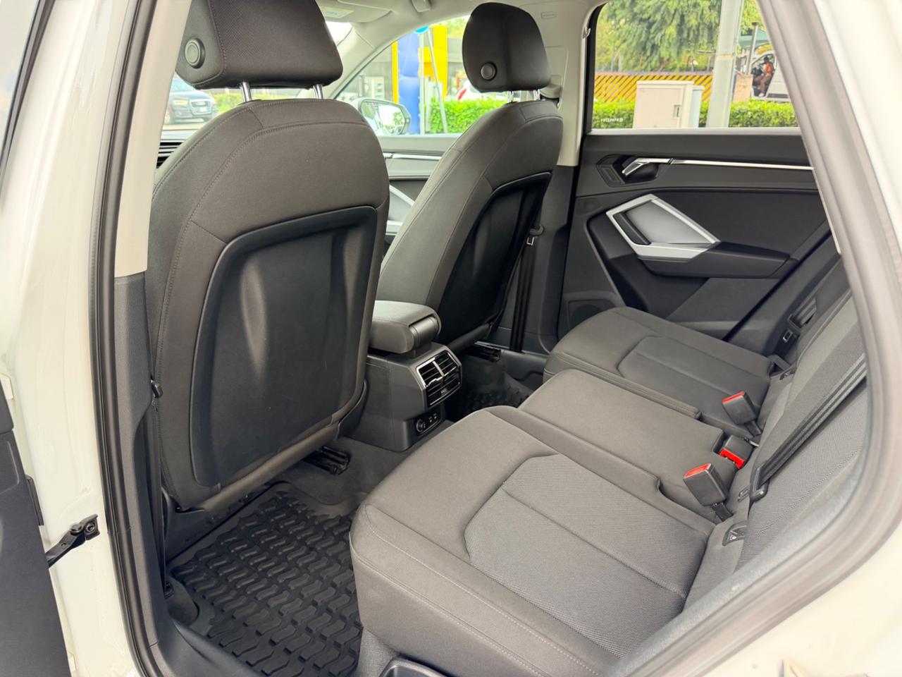 Audi Q3 40 TDI quattro S tronic line edition