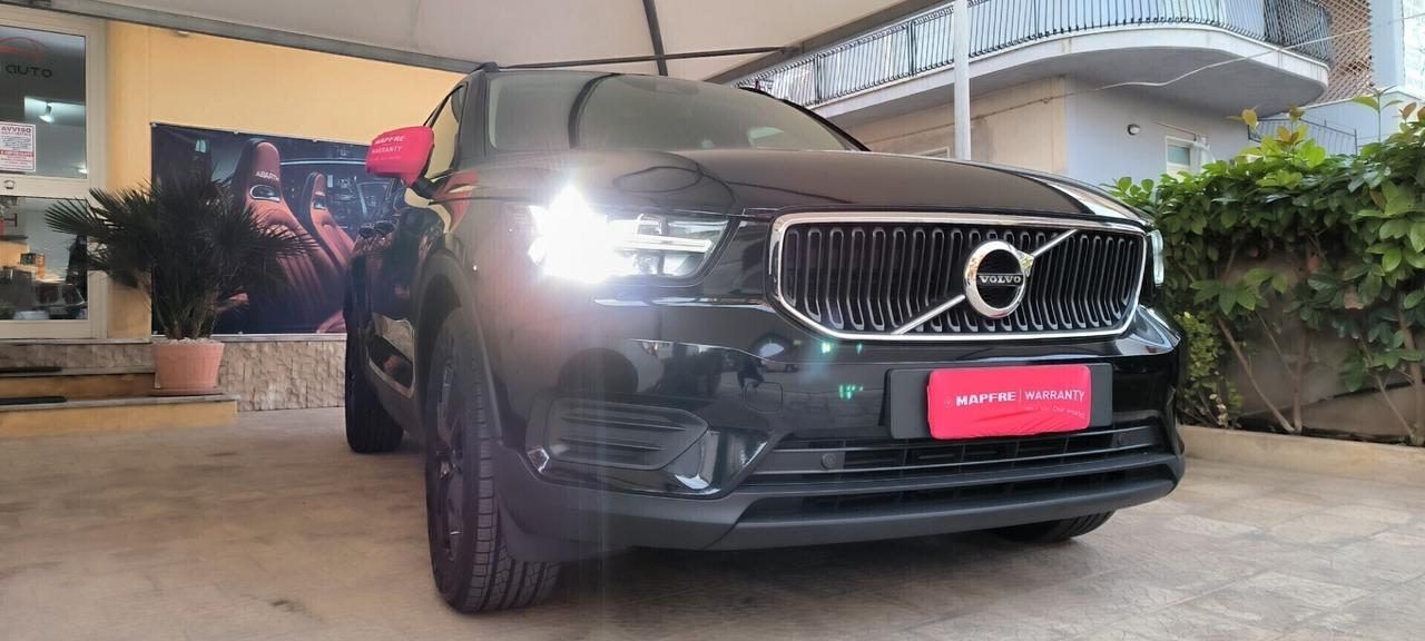 Volvo XC40 D4 AWD Geartronic Momentum