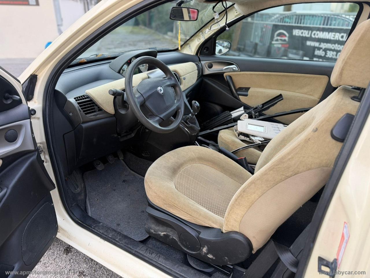 LANCIA Ypsilon 1.2 Oro
