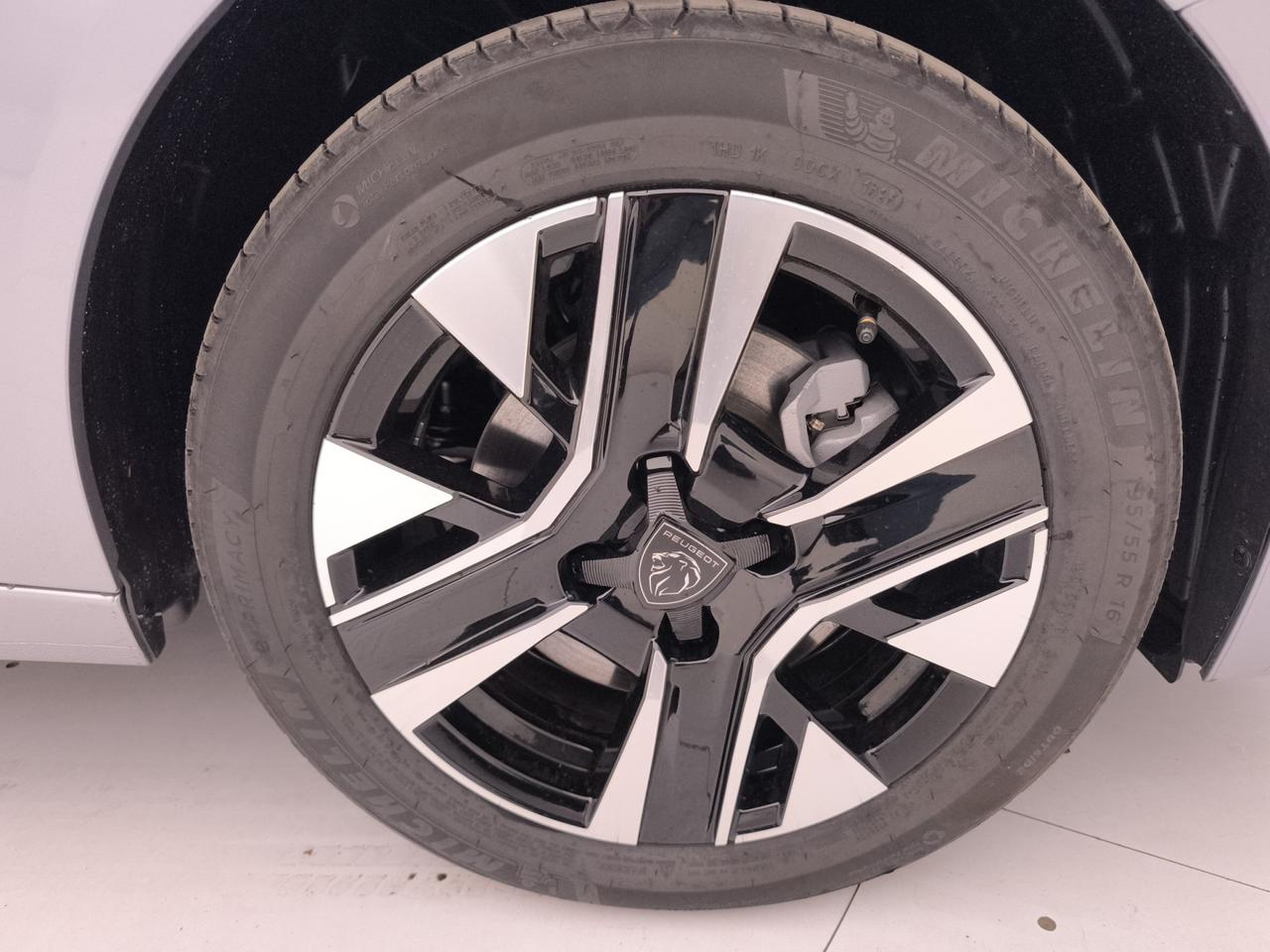 PEUGEOT 208 5P - ALLURE Hybrid 110 E-DCS6