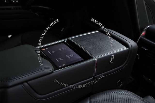Land Rover Range Rover D350 SV|TETTO|BLACK PACK|23''|MERIDIAN|PEDANE|FULL