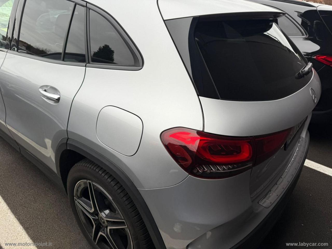 MERCEDES-BENZ GLA 200 d Automatic Premium NIGHT PACK