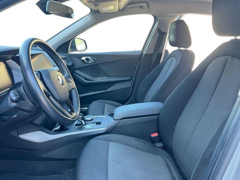 BMW Serie 1 F40 118d Business Advantage auto