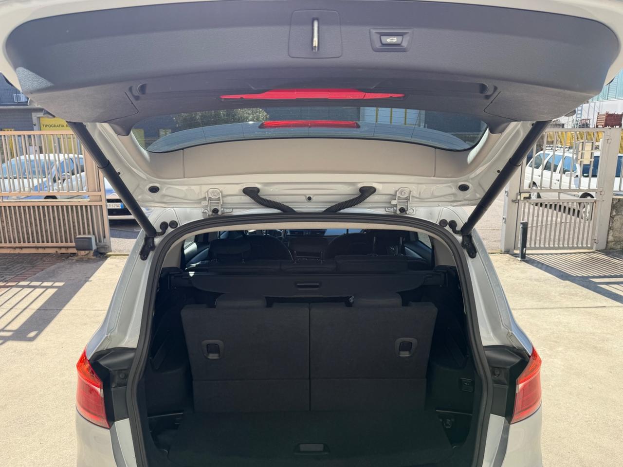 Bmw 2er Active Tourer 220d Sport aut.