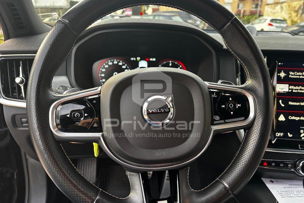 VOLVO V90 D4 R-design