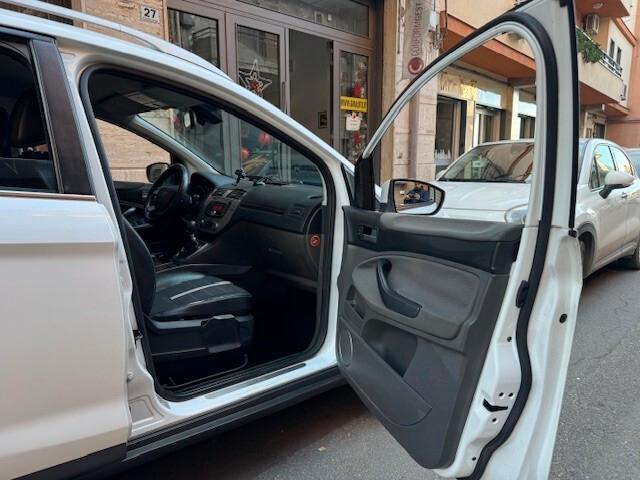 Ford Kuga 2.0 TDCi 136 CV 4WD Titanium
