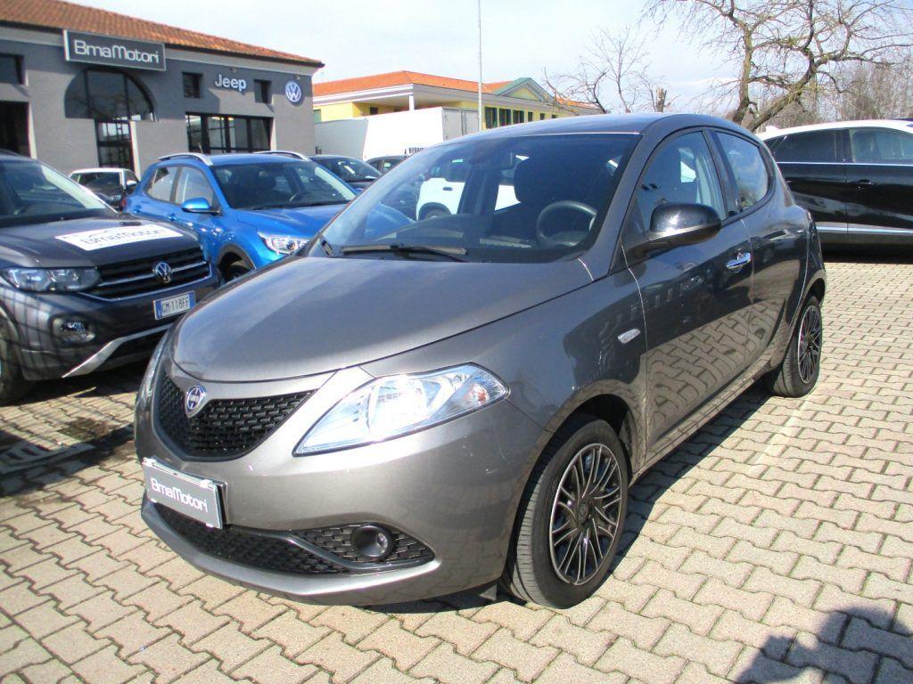 Lancia Ypsilon 1.0 Hybrid Gold - CarPlay/Sensori
