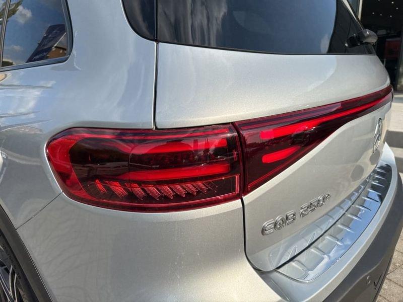 Mercedes-Benz EQB 250+ AMG Line Advanced