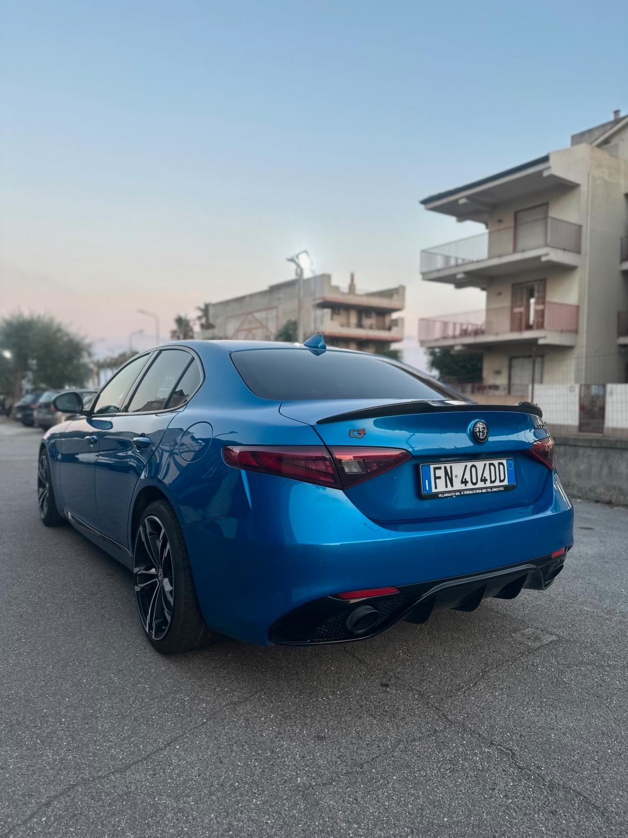 Alfa Romeo Giulia 2.2 Turbodiesel 210 CV AT8 AWD Q4 Veloce