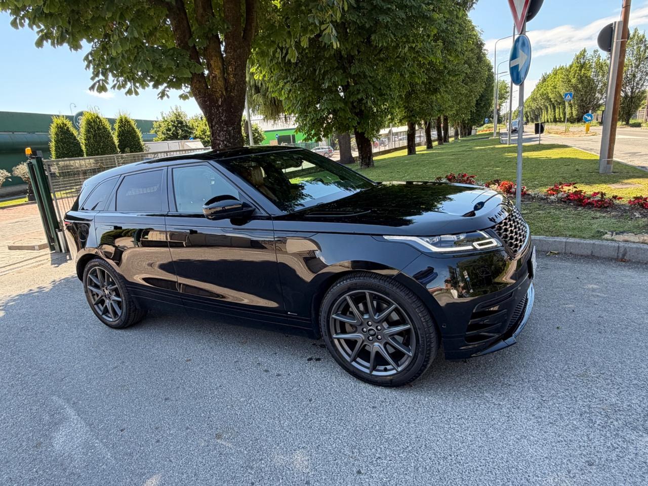 Land Rover Range Velar 3.0D l6 300 CV R-Dynamic HSE