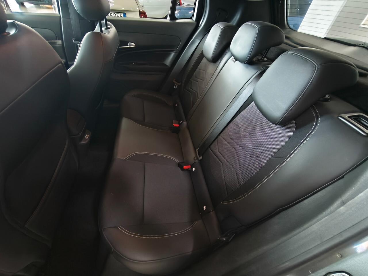 Jeep Avenger 1.2 Turbo 100 CV Altitude
