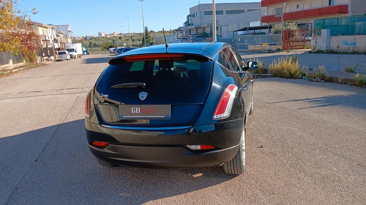 Lancia Delta 1.6 MJT DPF Gold