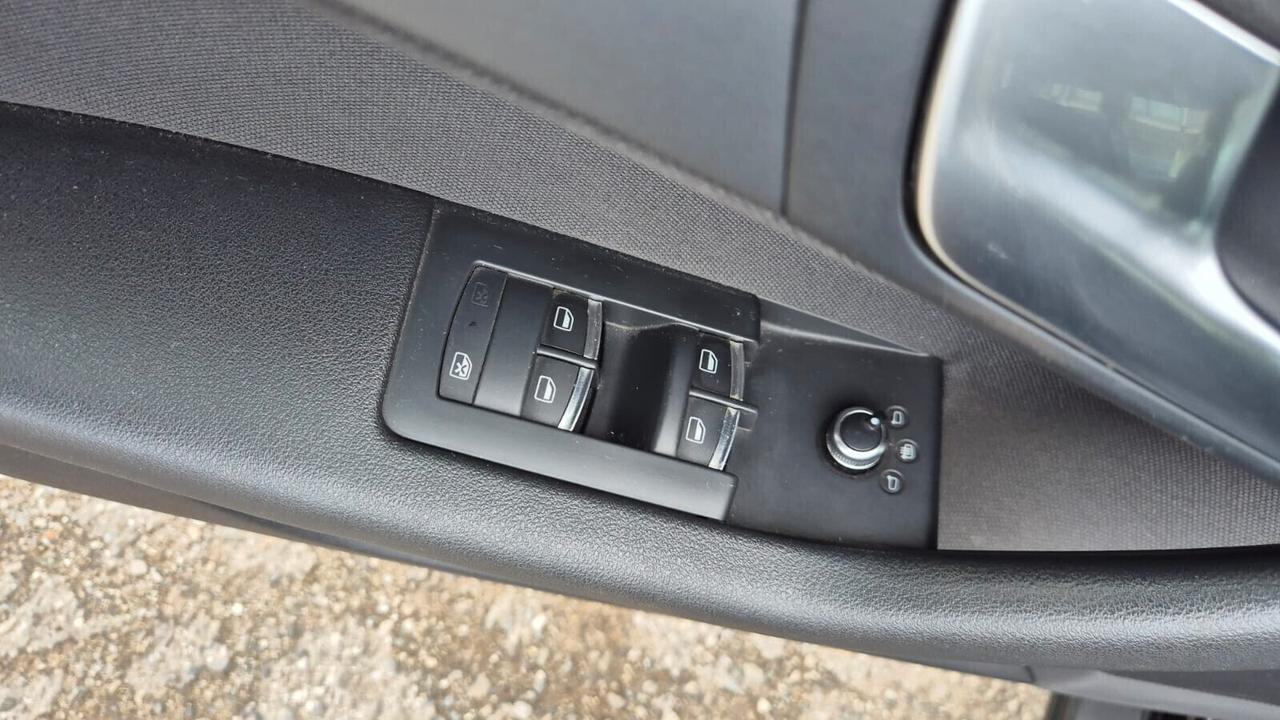 Audi A3 SPB 2.0 TDI AMBITION -2012 -MOLTO BELLA