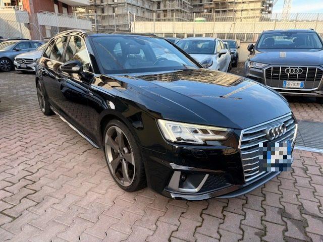 AUDI A4 Avant 45 TFSI S tronic S line edition