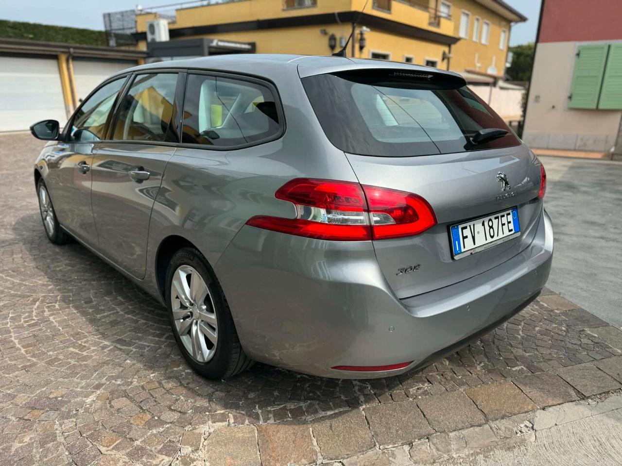 Peugeot 308 BlueHDi 130 S&S SW Active