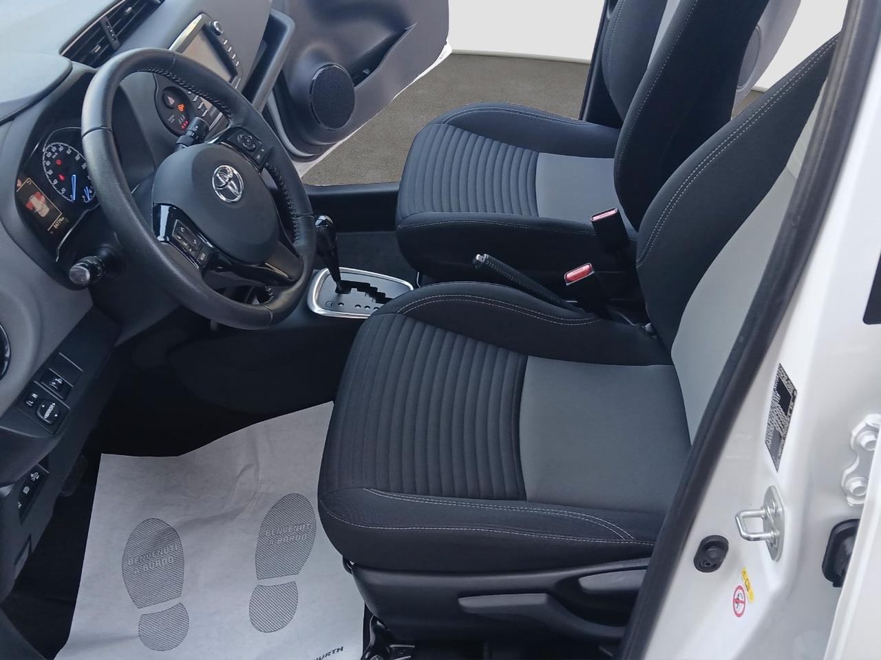 Toyota Yaris 5 Porte Yaris 5p 1.5h Business