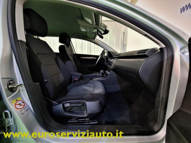 VOLKSWAGEN Passat VARIANT. 1.6 TDI DSG Comfortline