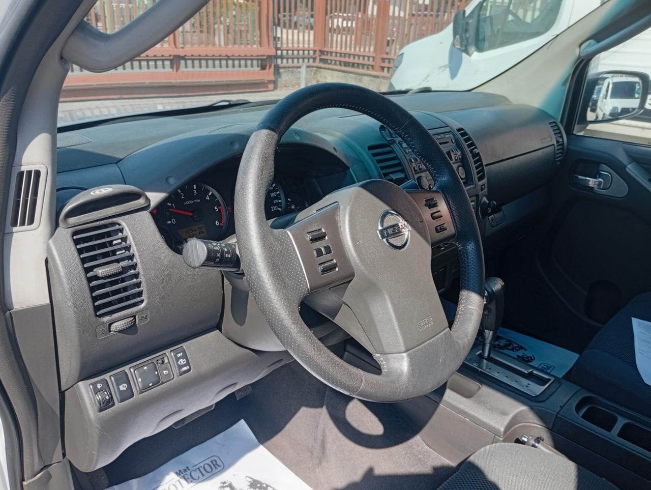 Nissan Navara 2.5 dCi 4 porte Double Cab