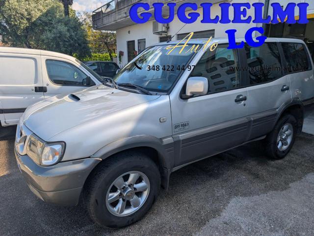 NISSAN Terrano II 2.7 Tdi 5 porte Luxury 4x4