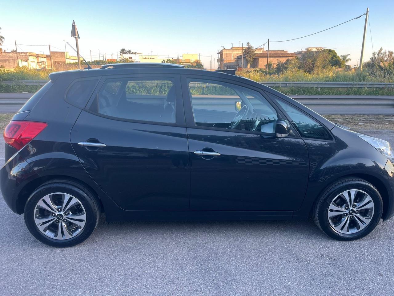 Kia Venga 1.4 CRDi 90 CV High Tech Unipro 2015