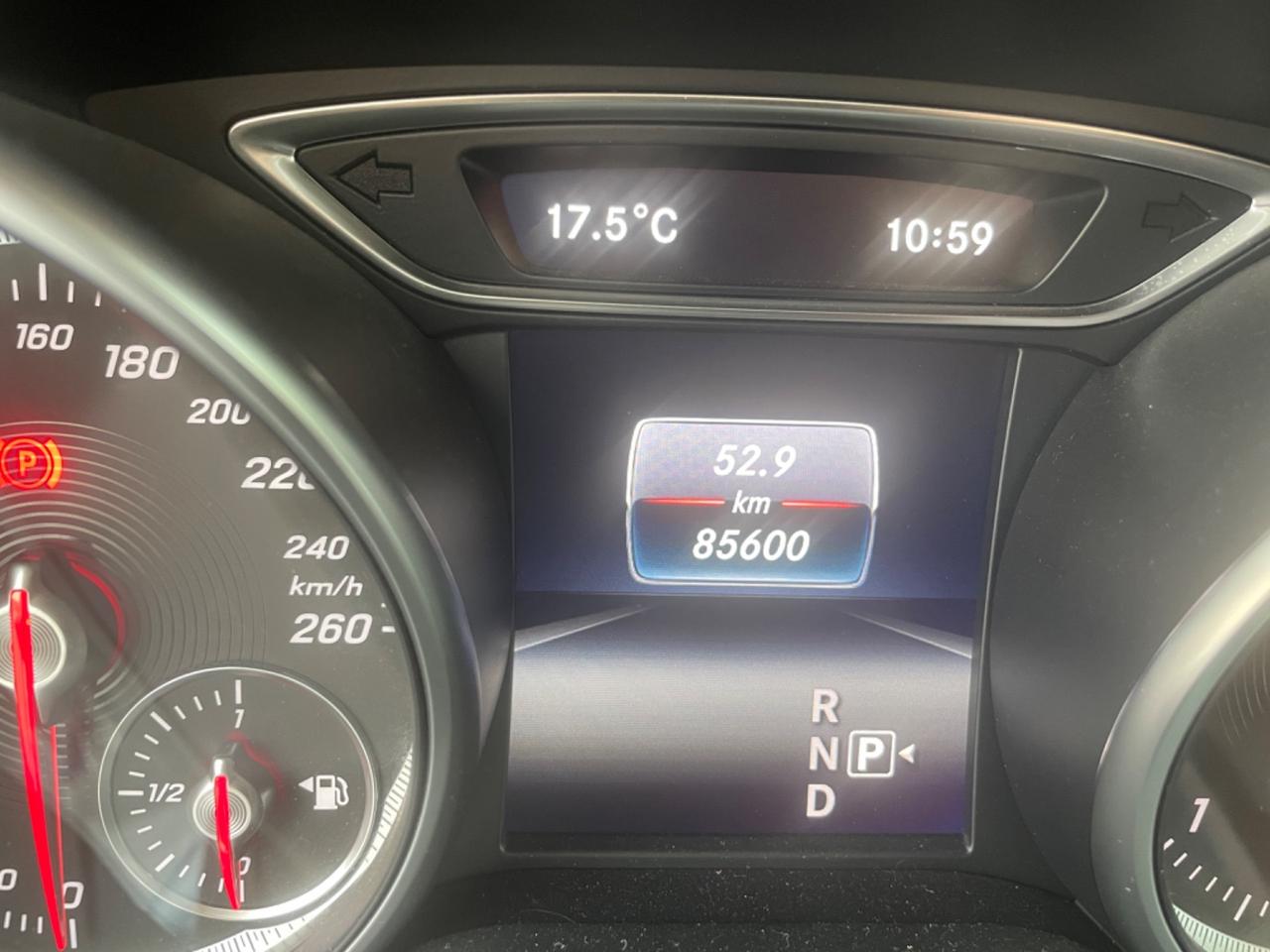Mercedes-benz GLA 180 GLA 180 d Sport #BP