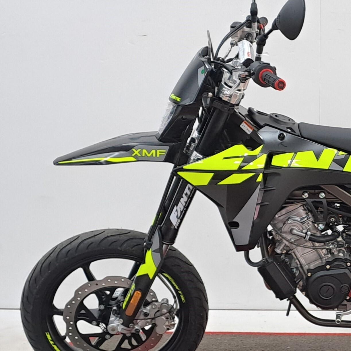 FANTIC MOTARD XMF 125 4T *SUPERPREZZO