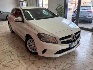 MERCEDES-BENZ A 200 d Automatic 4Matic Premium