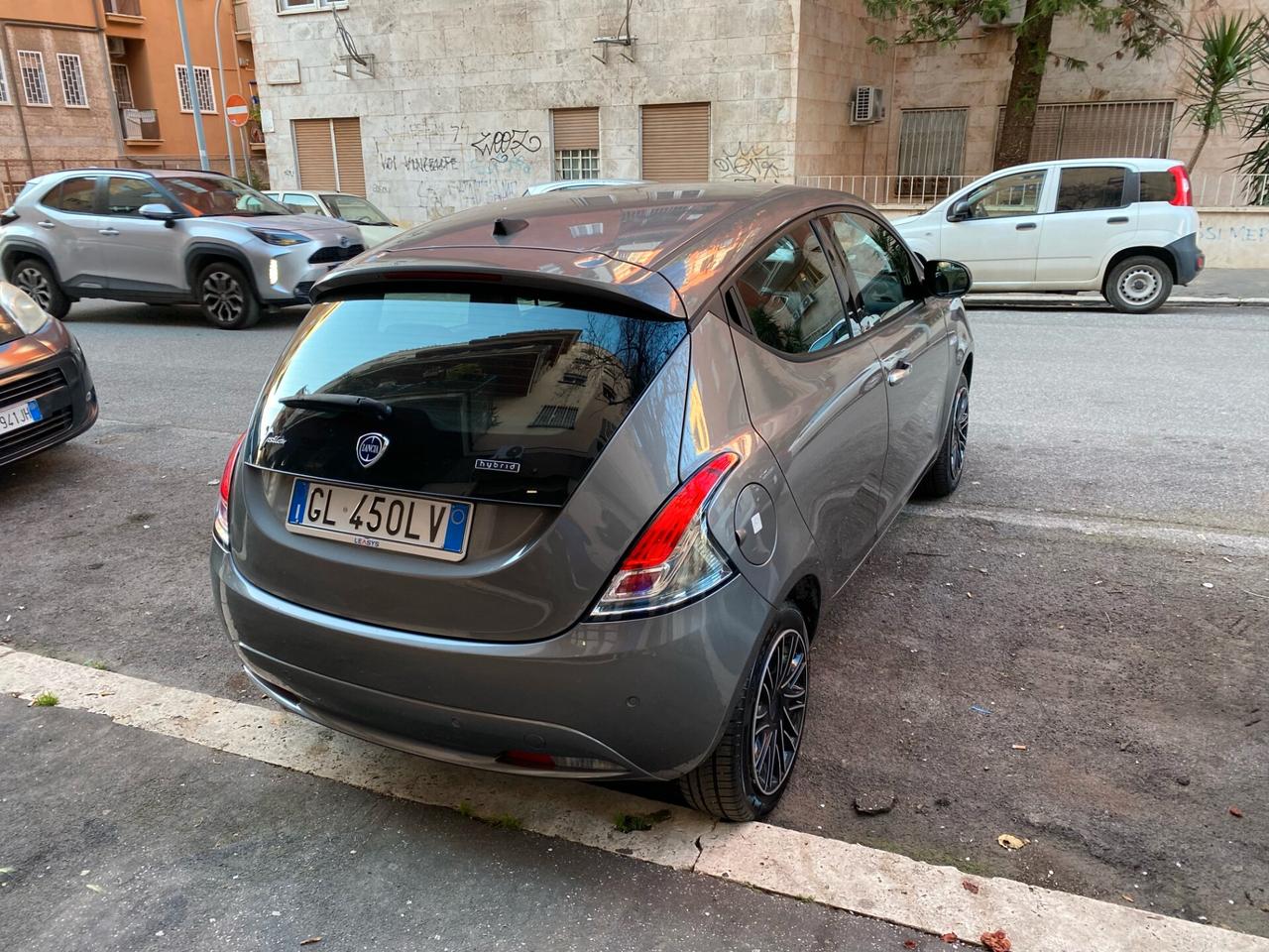 Lancia Ypsilon 1.0 FireFly 5 porte S&S Hybrid Ecochic Gold