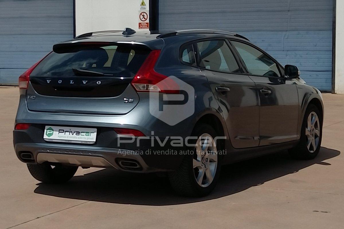 VOLVO V40 Cross Country D2 Kinetic