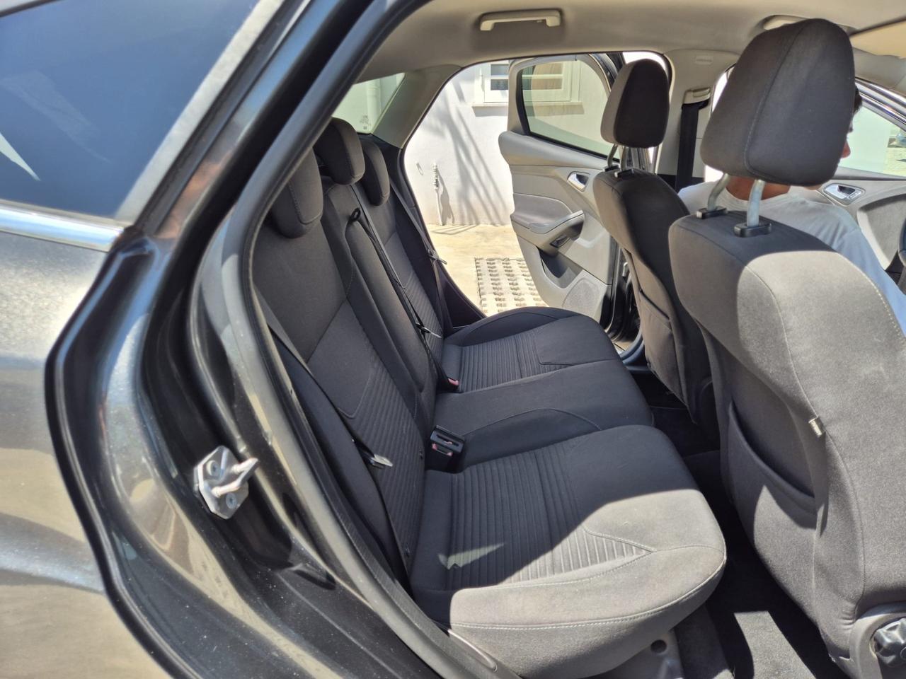 Ford Focus 1.6 120 CV GPL Titanium