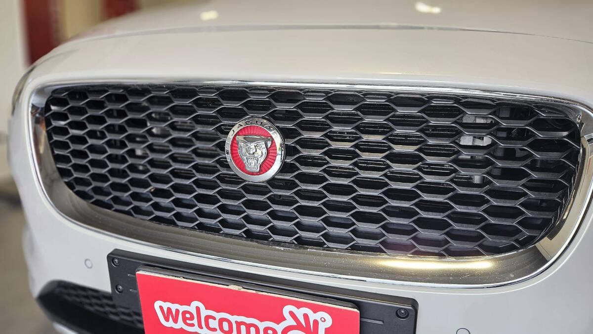 Jaguar E-Pace 2.0d i4 R-Dynamic awd 180cv auto