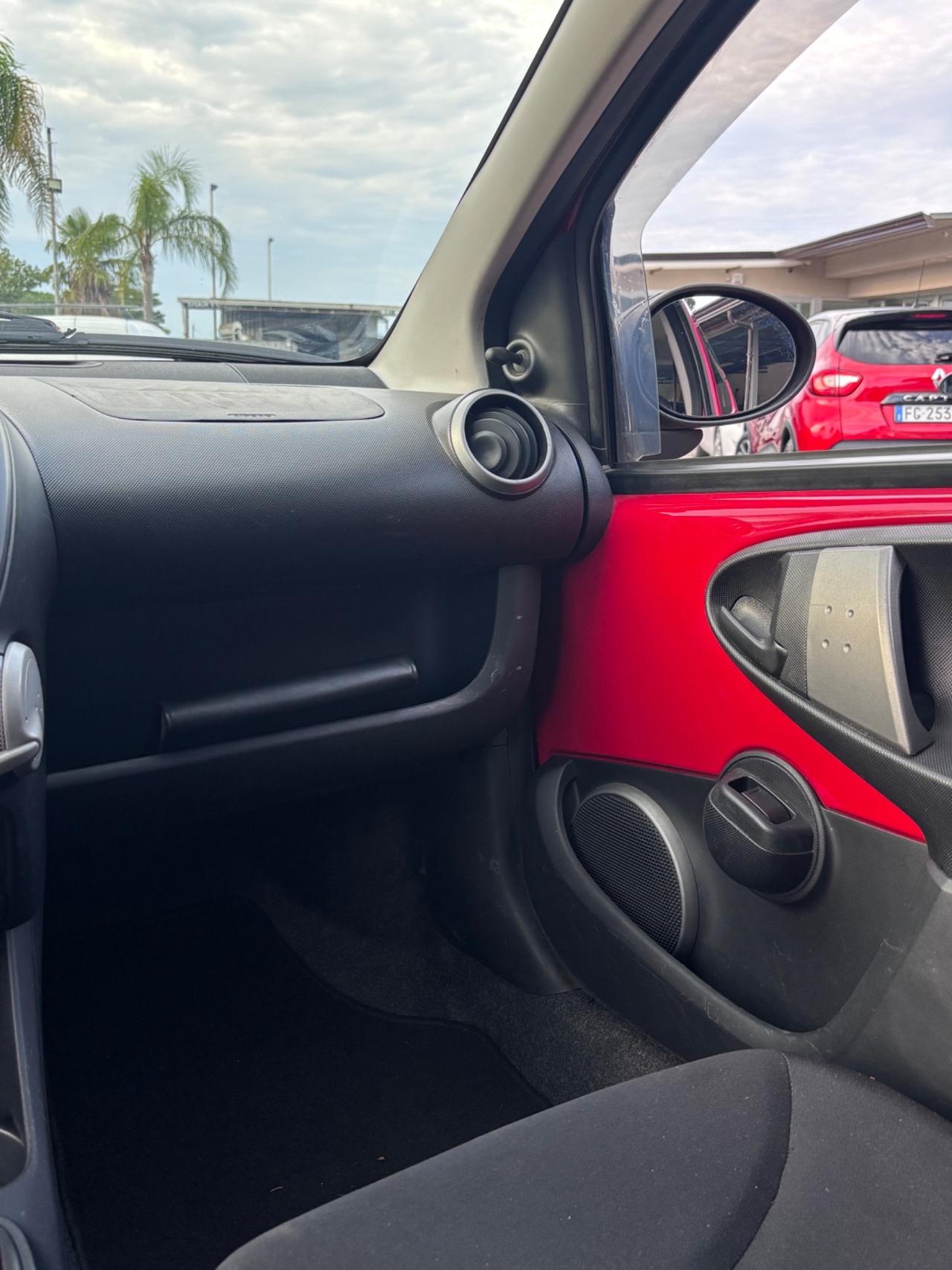 Toyota Aygo 1.0 12V VVT-i 5 porte Active Connect