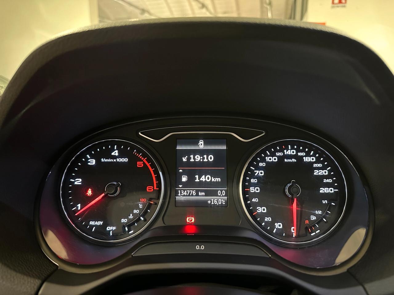 Audi Q2 1.6 TDI Sline - TETTO CERCHI DA 19' PRONTA CONSEGNA