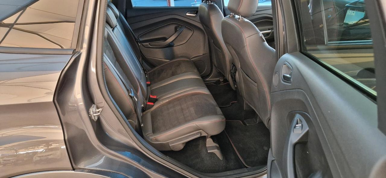 Ford Kuga 1.5 TDCi 120cv 2WD ST-Line