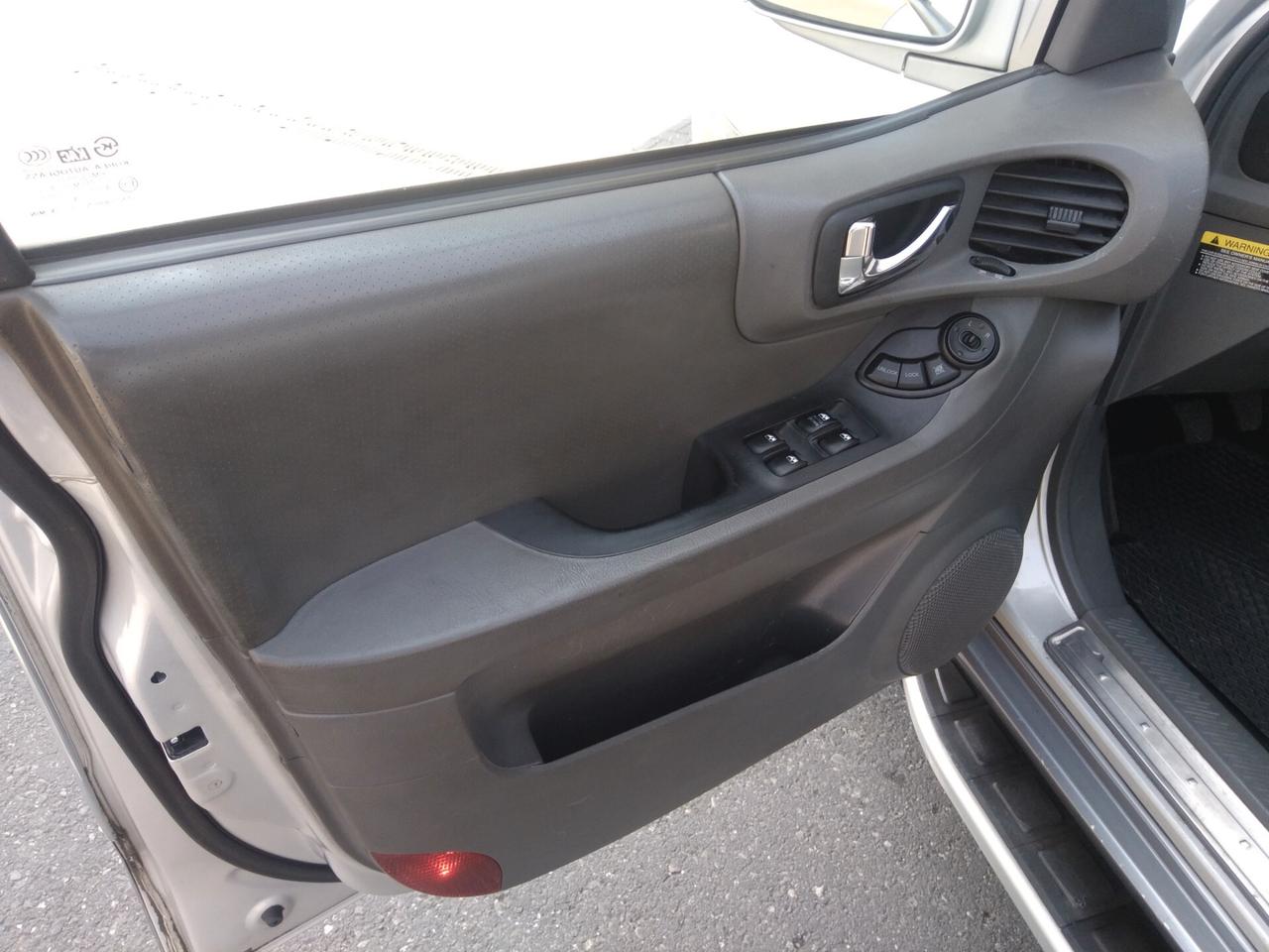 Hyundai Santa Fe 2.0 CRDi 125cv TD VGT 4WD Dynamic x neopatentati