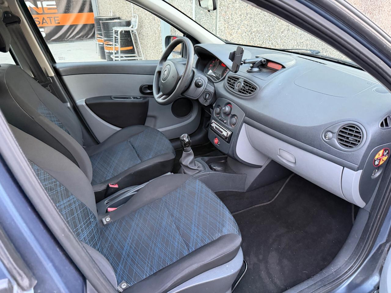 Renault Clio 1.2 benzina euro4 113.000km uni prop