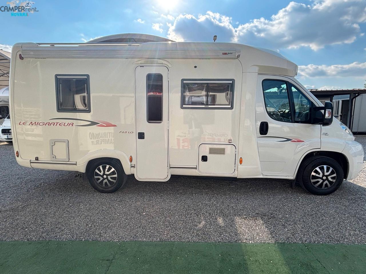 Fleurette LE MIGRATEUR 63 LG - SEMINTEGRALE COMPATTO