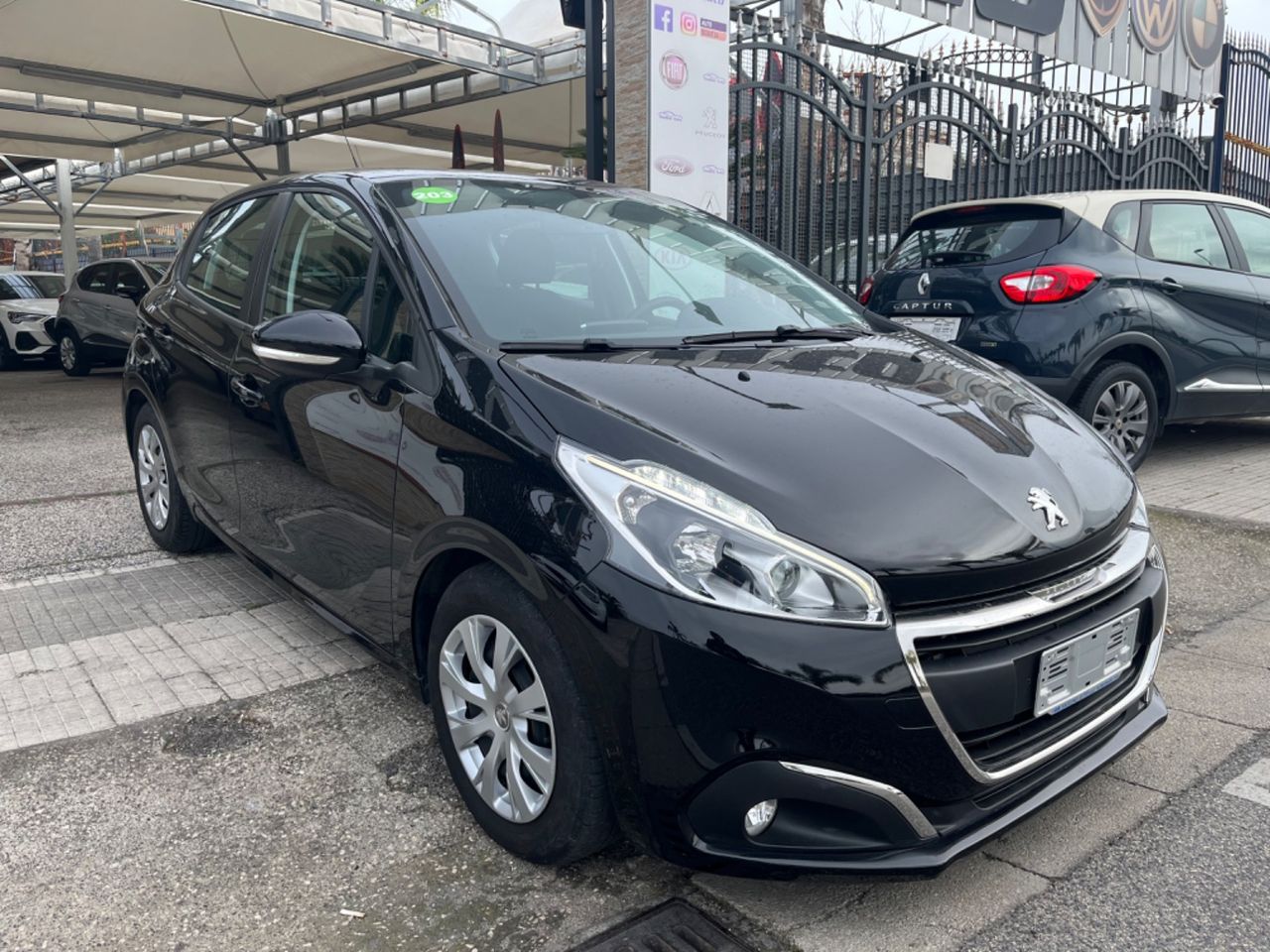 Peugeot 208 Full Optional