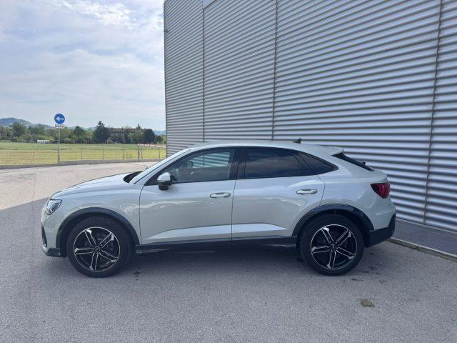 AUDI Q3 SPB 35TDI S-tronic Identity Black S-line SPORTBACK