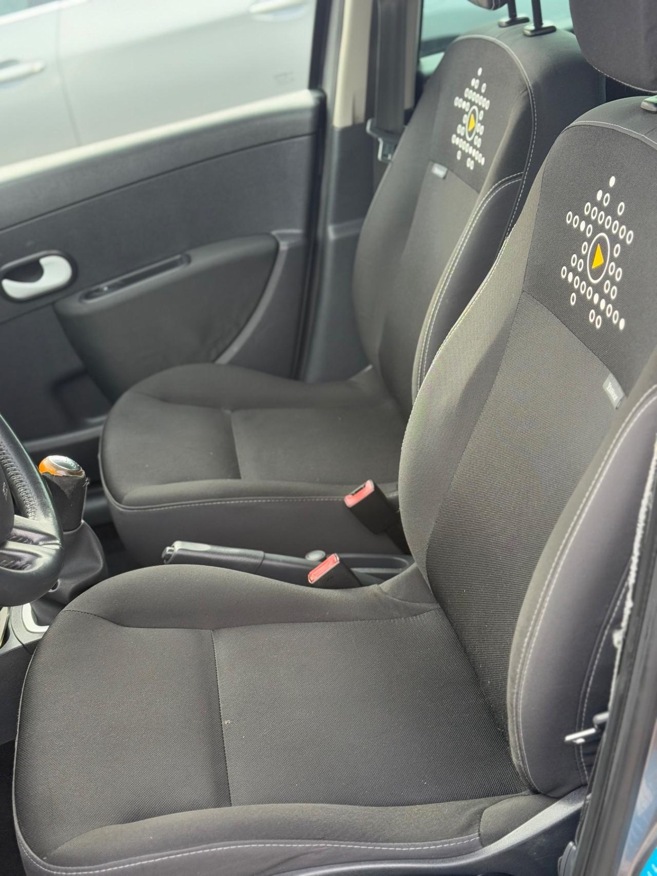 Renault Clio 1.2 16V 5 porte Dynamique