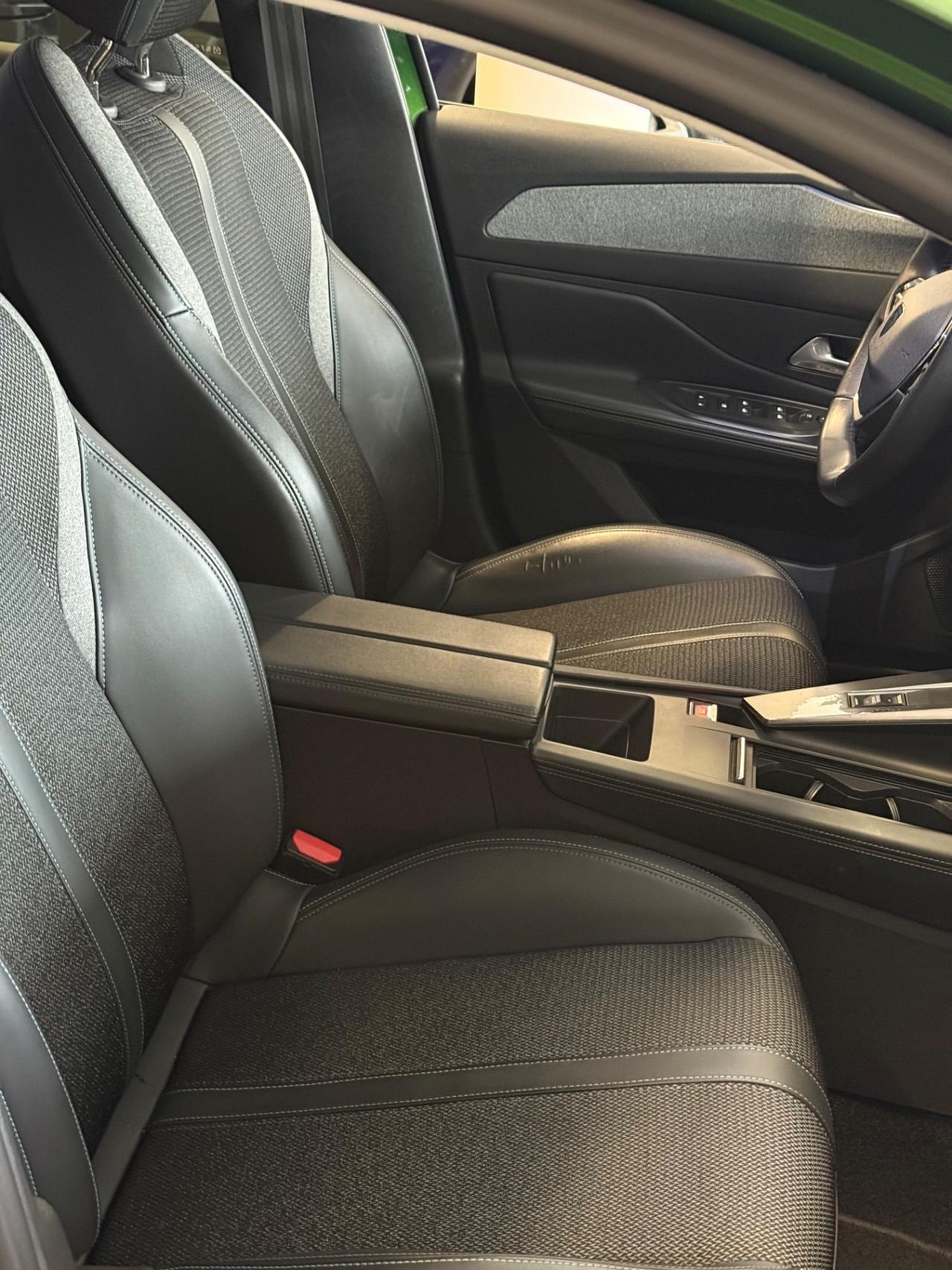 Peugeot 308 BlueHDi 130 S&S EAT8 Allure Pack