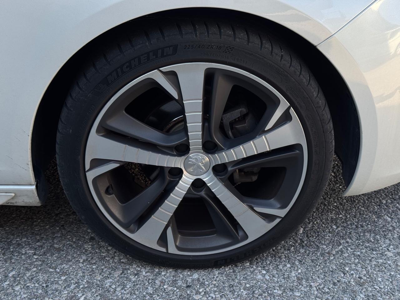 Peugeot 308 BlueHDi 120 S&S EAT6 SW GT Line