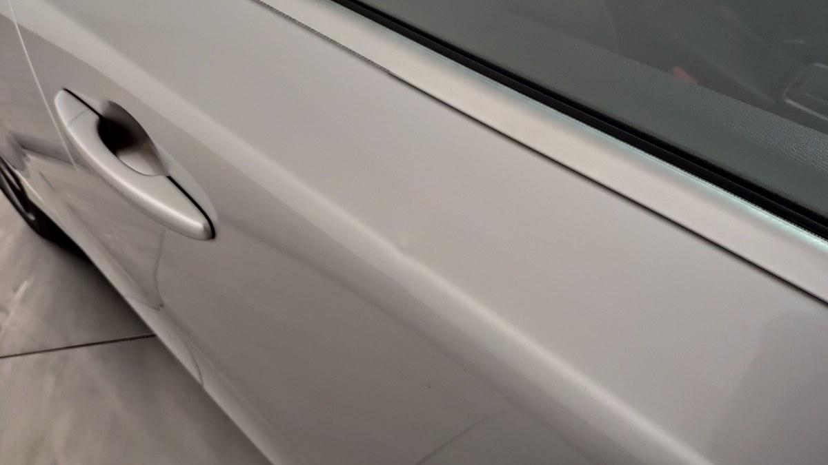 VOLVO V40 T3 Geartronic R-Design