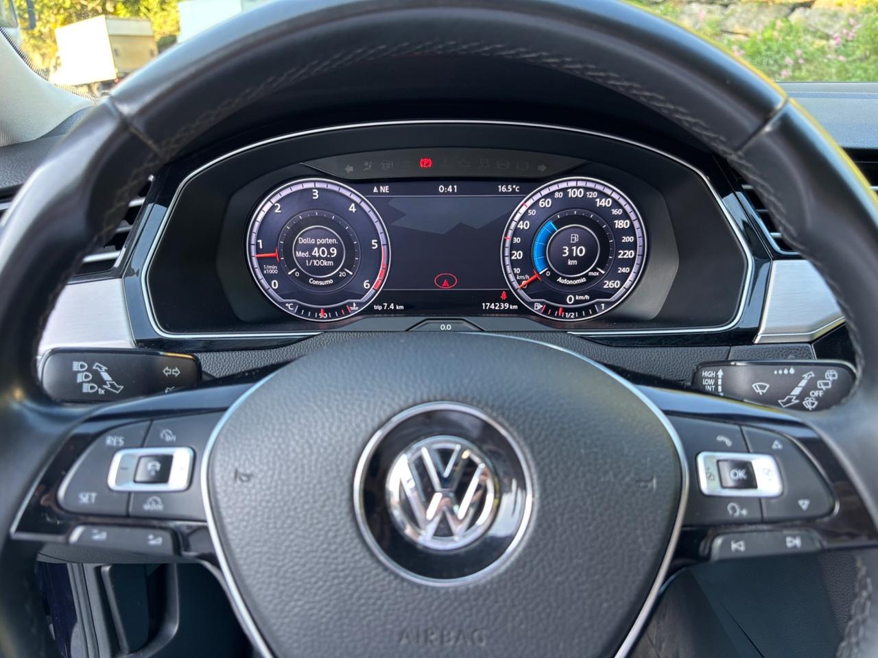 VW PASSAT VARIANT 2.0TDI 150cv HIGHLINE PERFETTA