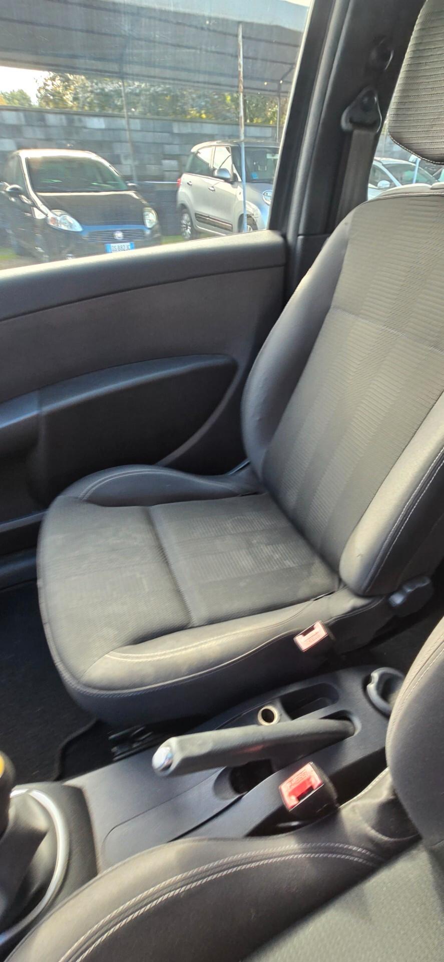 Renault Clio Storia 1.2 5 porte GPL Confort