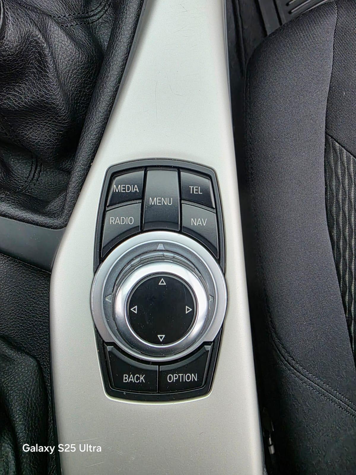 Bmw 118d Unique 2014 BMW SERVICE