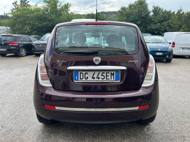 Lancia Ypsilon 1.3 MJT 90 CV Oro Giallo