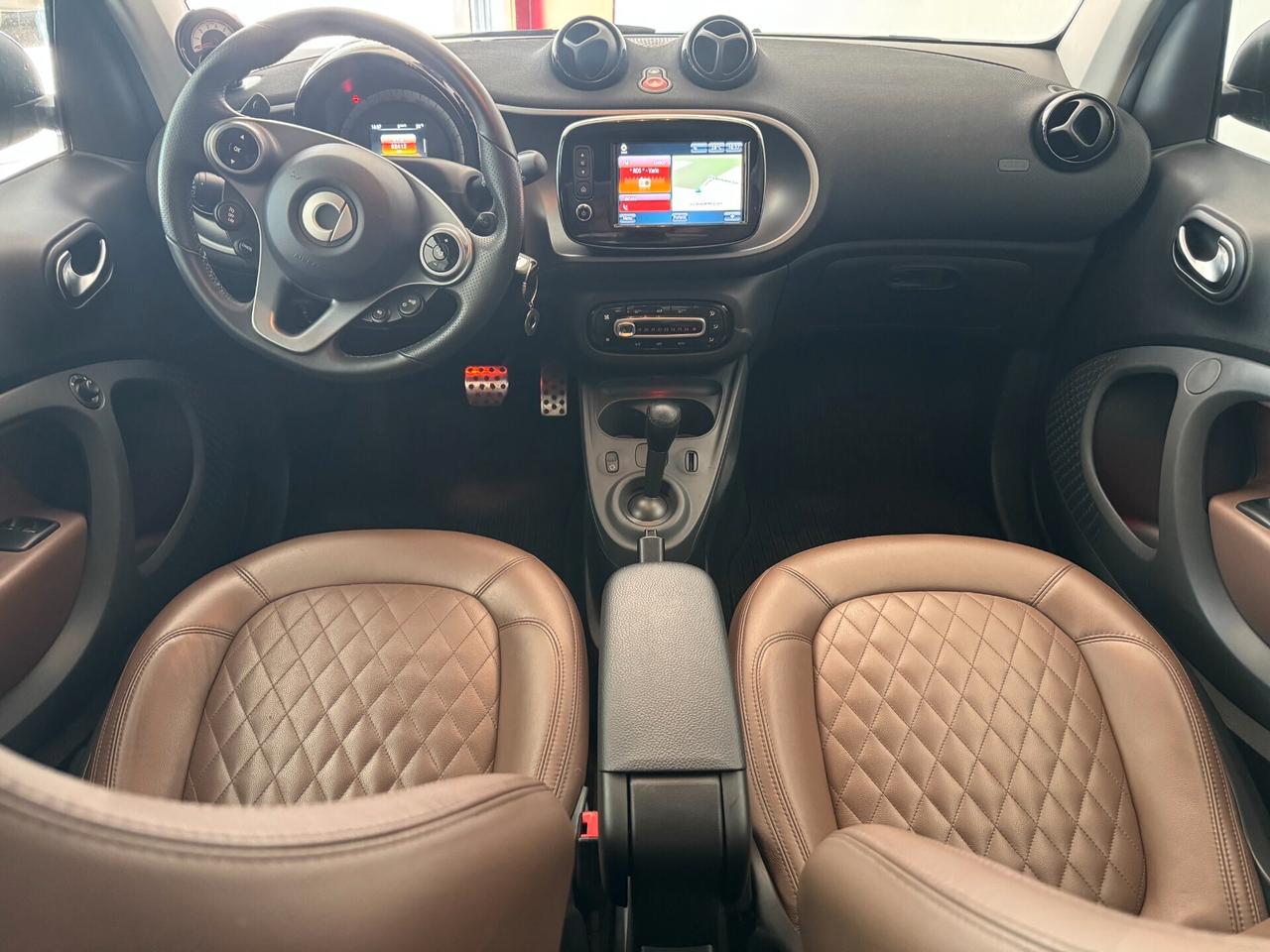 Smart ForTwo SUPERPASSSION 90 CV 0.9 t Superpassion 90cv twinamic-INTERNI PELLE COCOA-FULL OPTIONAL-